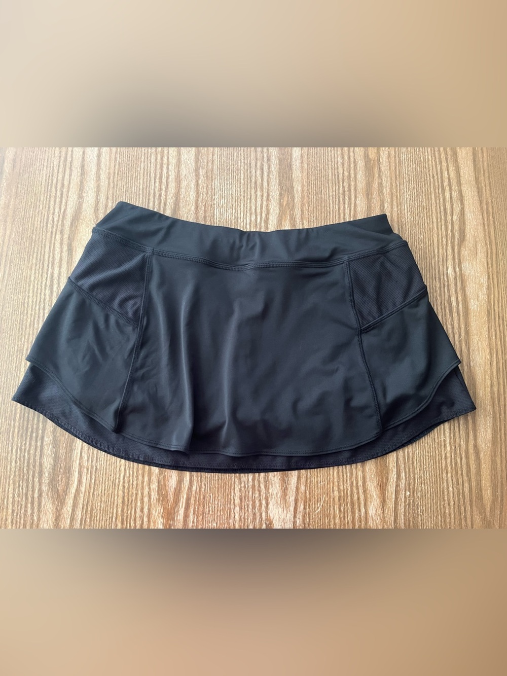 Athleta Women’s Black Athletic Skirt size medium